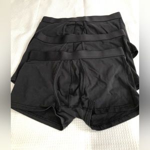 Pact Men’s boxer briefs Size: M (UNUSED) Set of 3